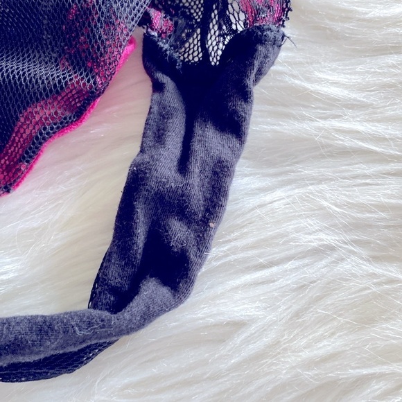 Victoria’s Secret Y2K black and pink netting lace hip hugger thong - Picture 5 of 7
